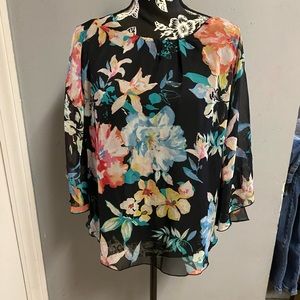 Floral top